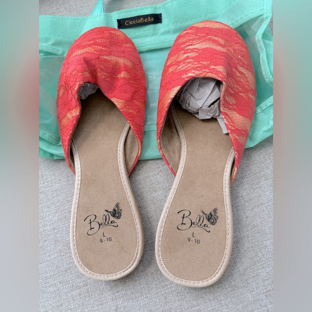Slippers Home Slip On with Lacey Upper and Rubber Soles size L/9 NWT